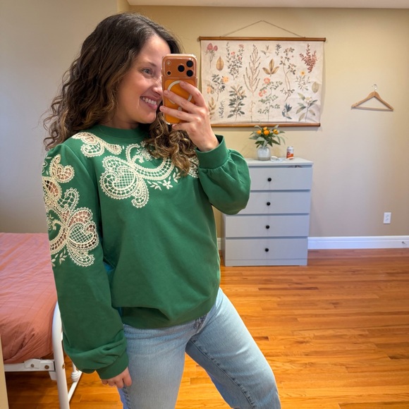 Boden Tops - Boden Green White Lace Cotton Sweatshirt Medium